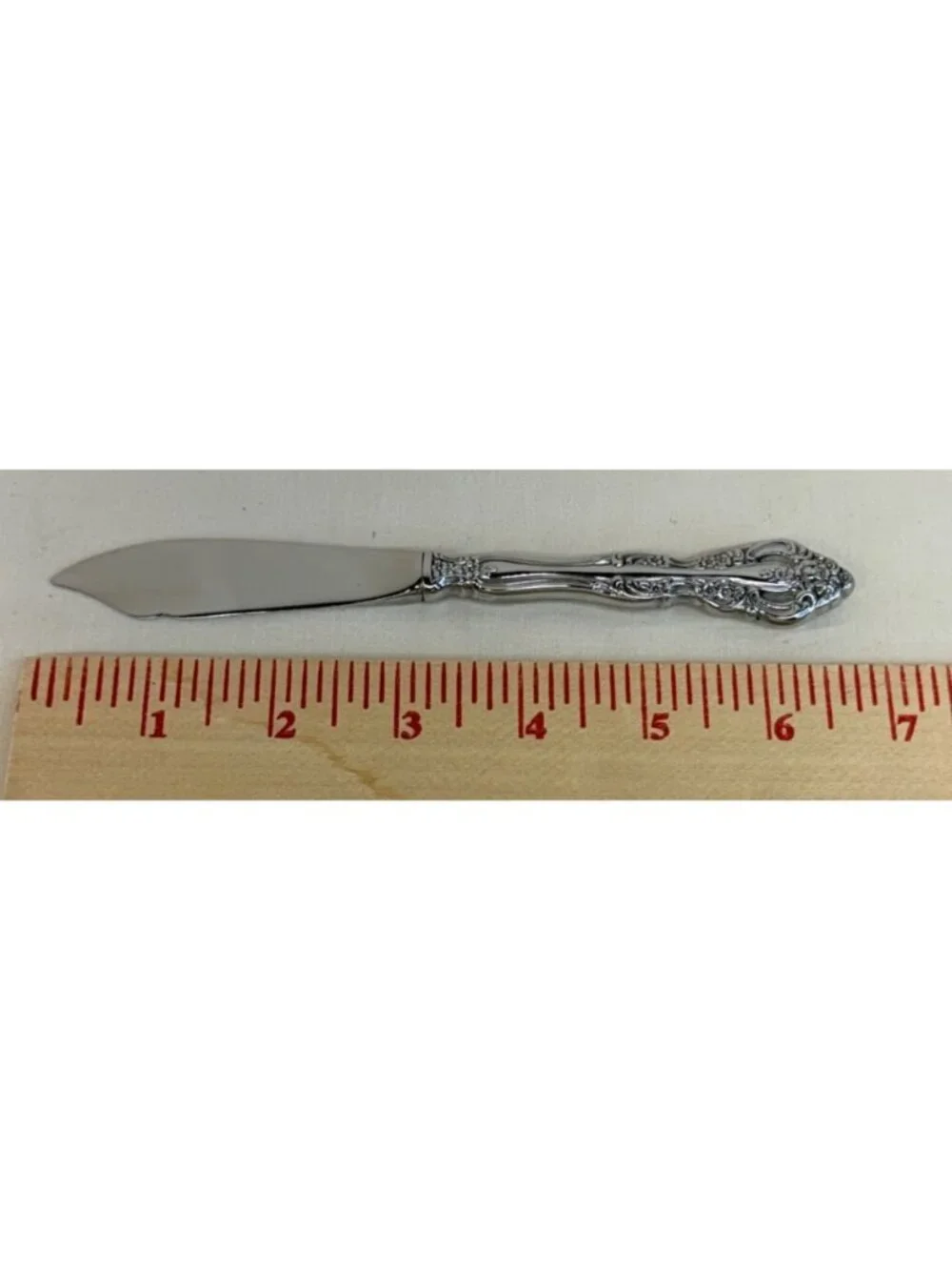 Oneida Michelangelo Stainless Steel Serving Casserole Ladle Master Butter Knife